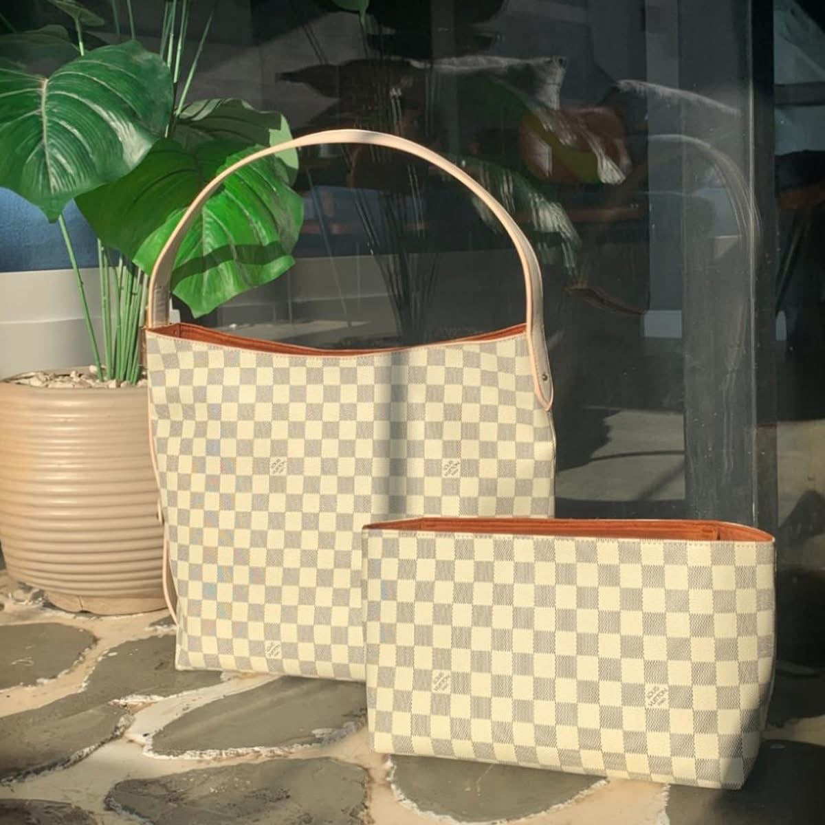 Lv -c bag