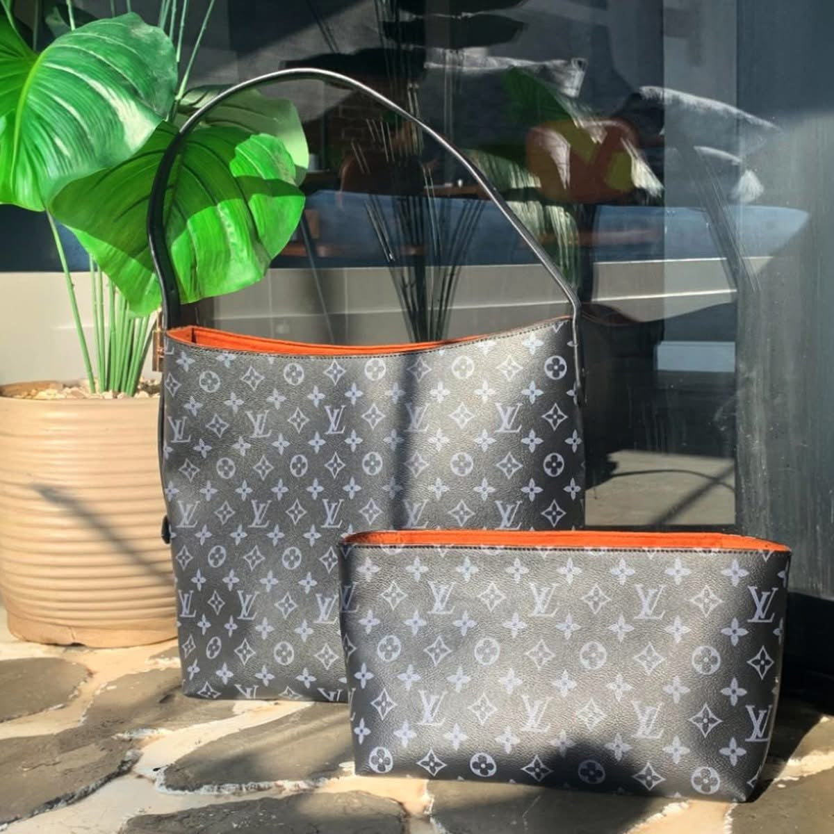 Lv -c bag