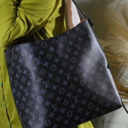 Lv -c bag
